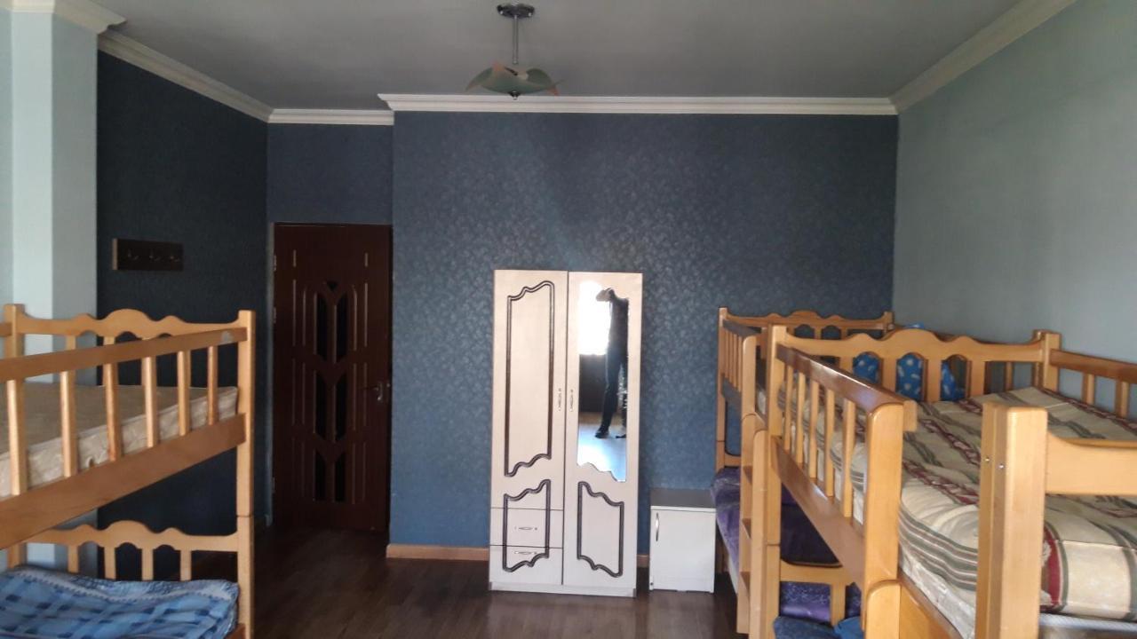 Arm Hostel Jerevan Buitenkant foto