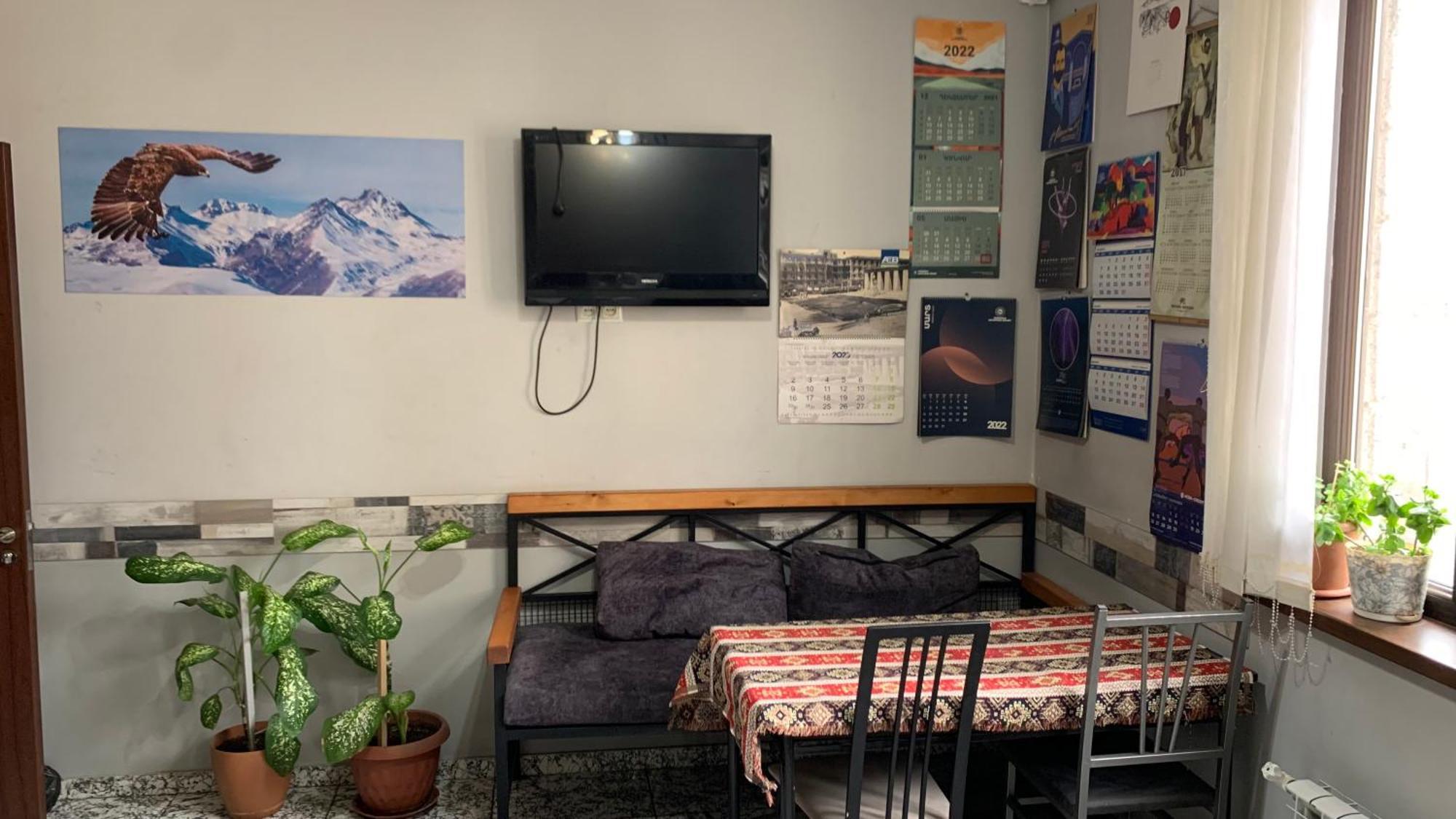 Arm Hostel Jerevan Buitenkant foto
