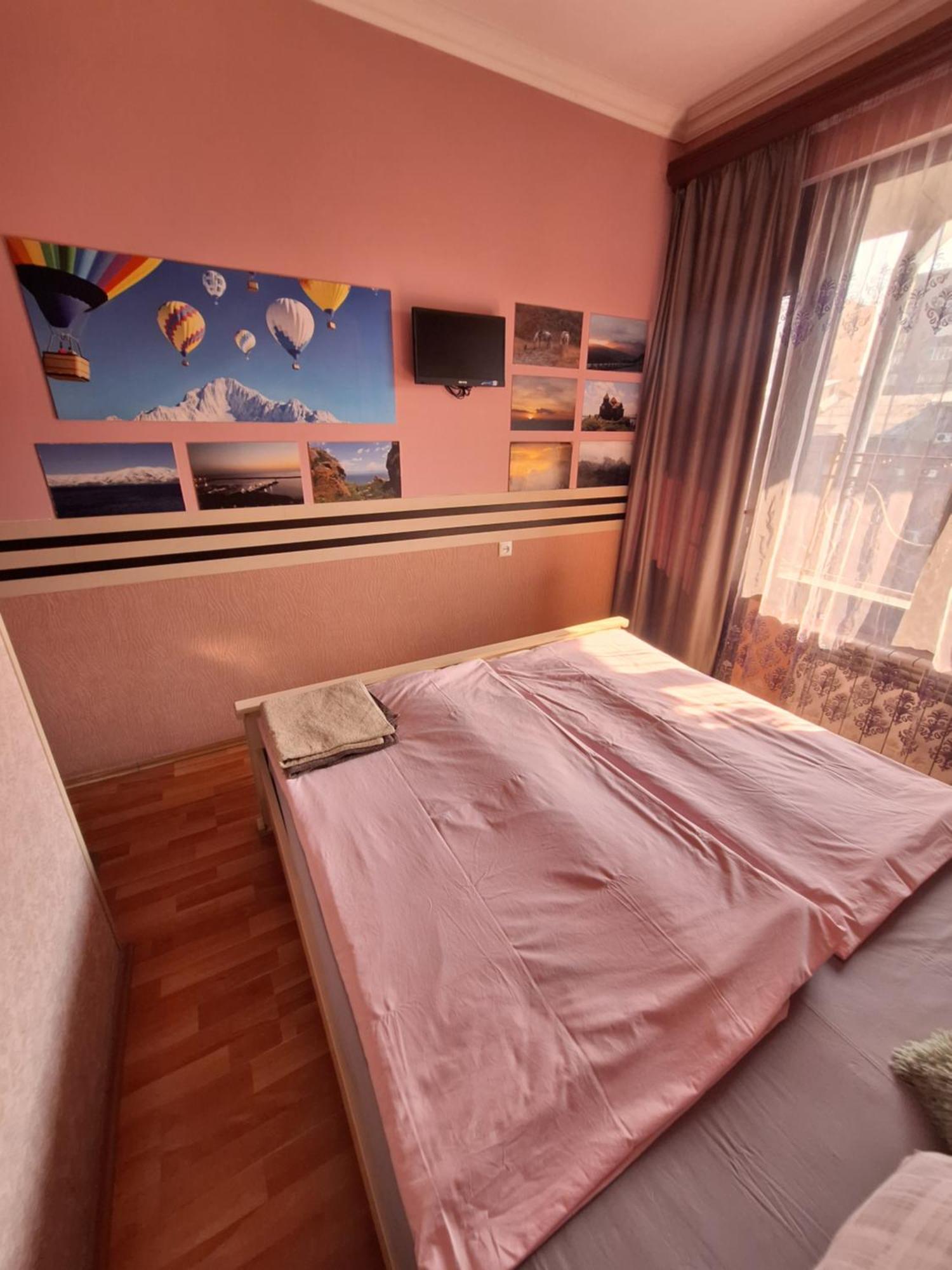 Arm Hostel Jerevan Buitenkant foto