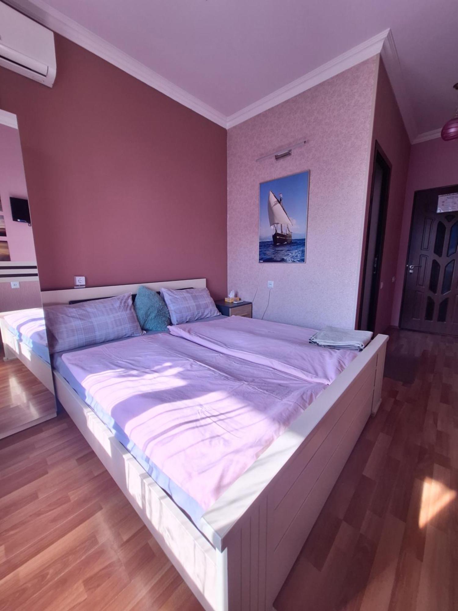 Arm Hostel Jerevan Buitenkant foto