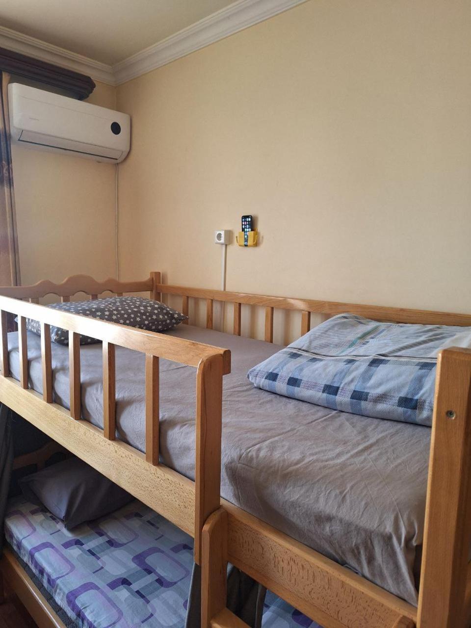 Arm Hostel Jerevan Buitenkant foto